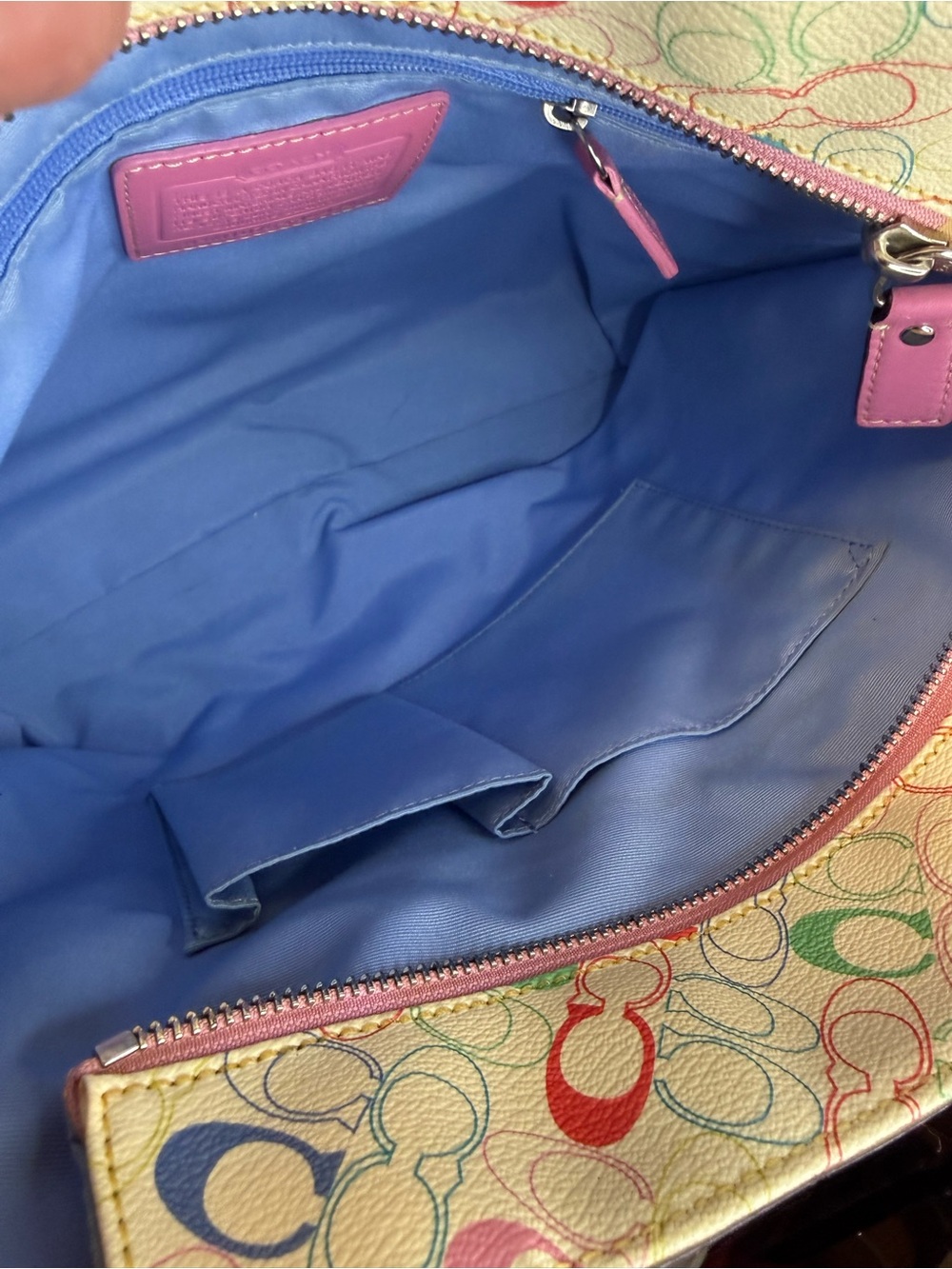 Coach Heritage Chelsea Multicolor Signature Tote Pink Trim + Flower Charm - Picture 3 of 15